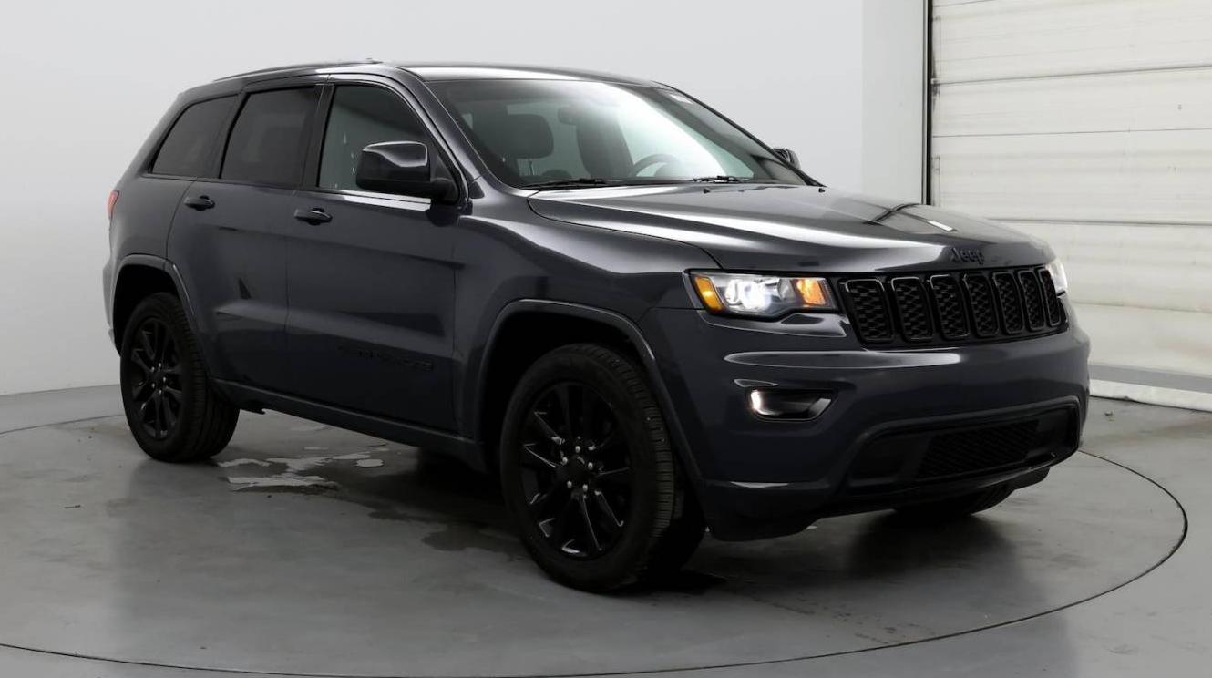 JEEP GRAND CHEROKEE 2017 1C4RJEAG1HC756749 image